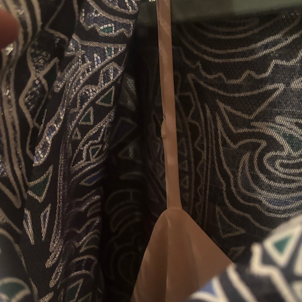 BCBGMaxAzria Blue and White Geometric Dress Medium - Picture 5 of 7